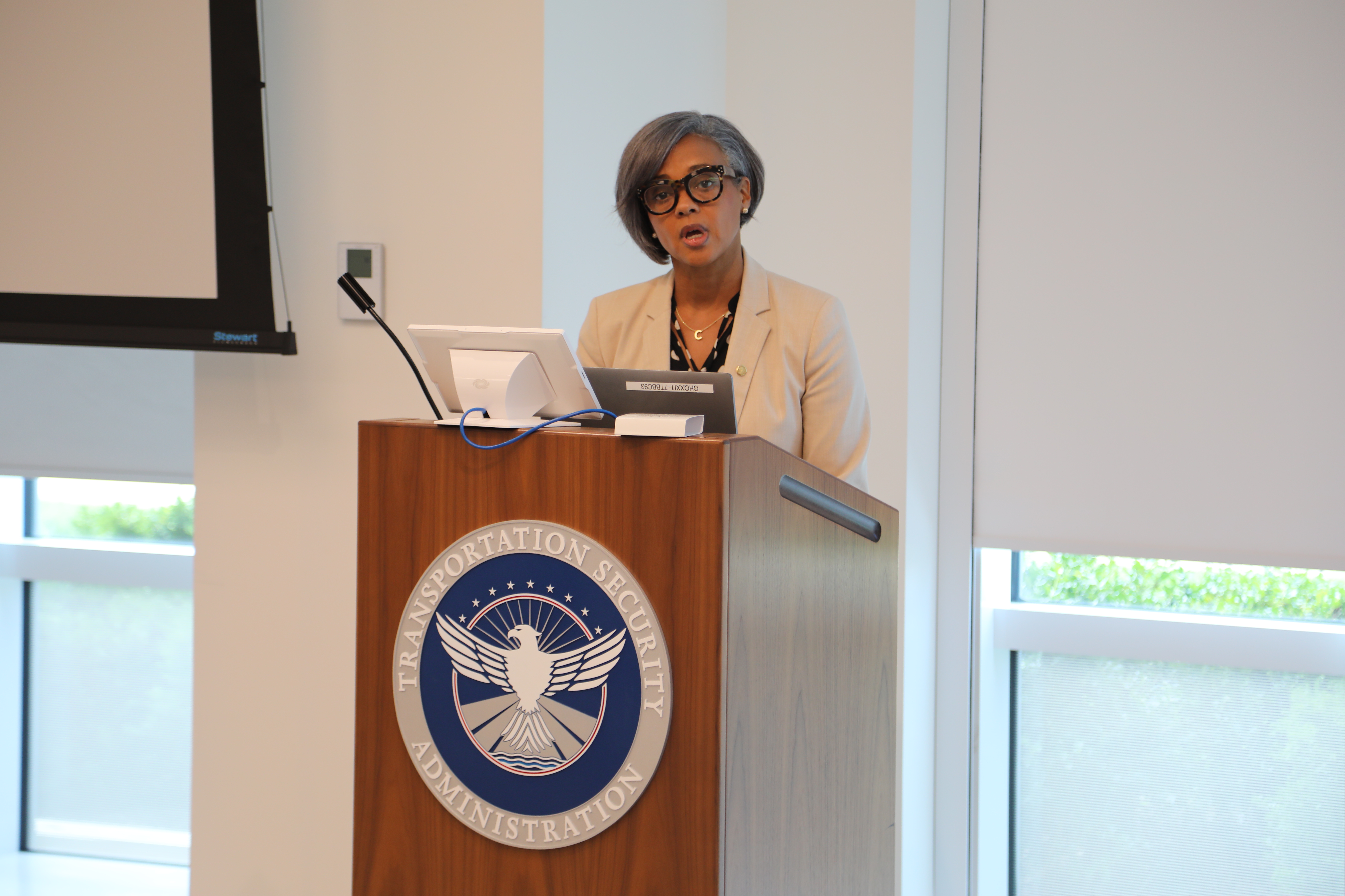 Christine Griggs delivers her acceptance speech at TSA’s 2024 Trailblazer Awards (Photo courtesy of SCPA)