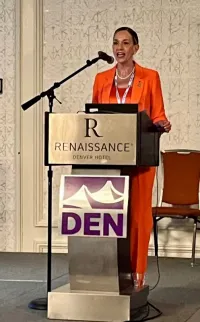 Sulynn Shepherd speaking of the principles of Behavior-Based Safety at the DEN Safety Summit. (Photo by Carie Muirhead)
